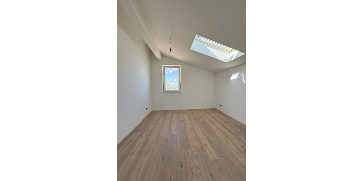 Etagenwohnung Kappeln - 3 Zimmer, 148 m&sup2;, 1.680&euro; | Angebot:24176668