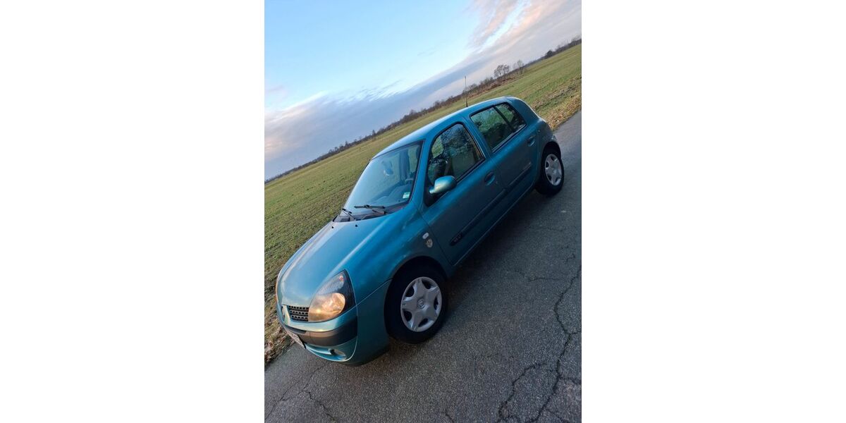 Renault Clio 249.000 km 990 &euro; Jerrishoe 24963