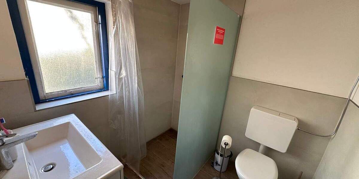 Einfamilienhaus Bergenhusen - 1 Zimmer, 300 m&sup2;, 355.000&euro; | Angebot:25708130