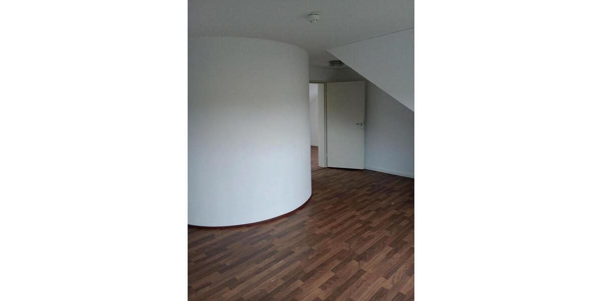Dachgeschoßwohnung Meggerdorf - 3 Zimmer, 75 m&sup2;, 600&euro; | Angebot:25296288