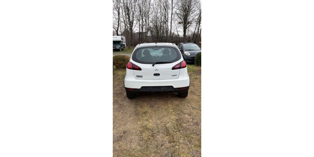 Mitsubishi Colt 125.000 km 2.899 &euro; Rendsburg 24768