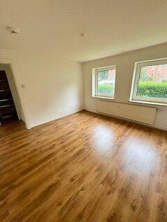 Etagenwohnung Rendsburg Margaretenhof - 2 Zimmer, 38 m&sup2;, 360&euro; | Angebot:26080426