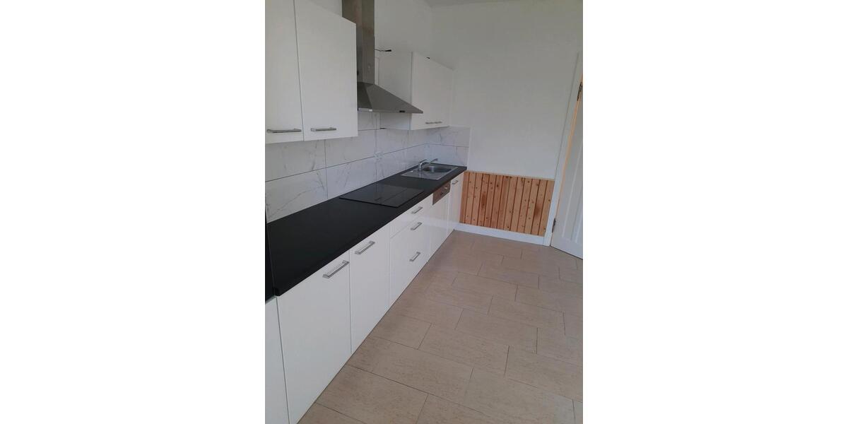 Erdgeschoßwohnung Winnert - 3 Zimmer, 95 m&sup2;, 670&euro; | Angebot:25772739