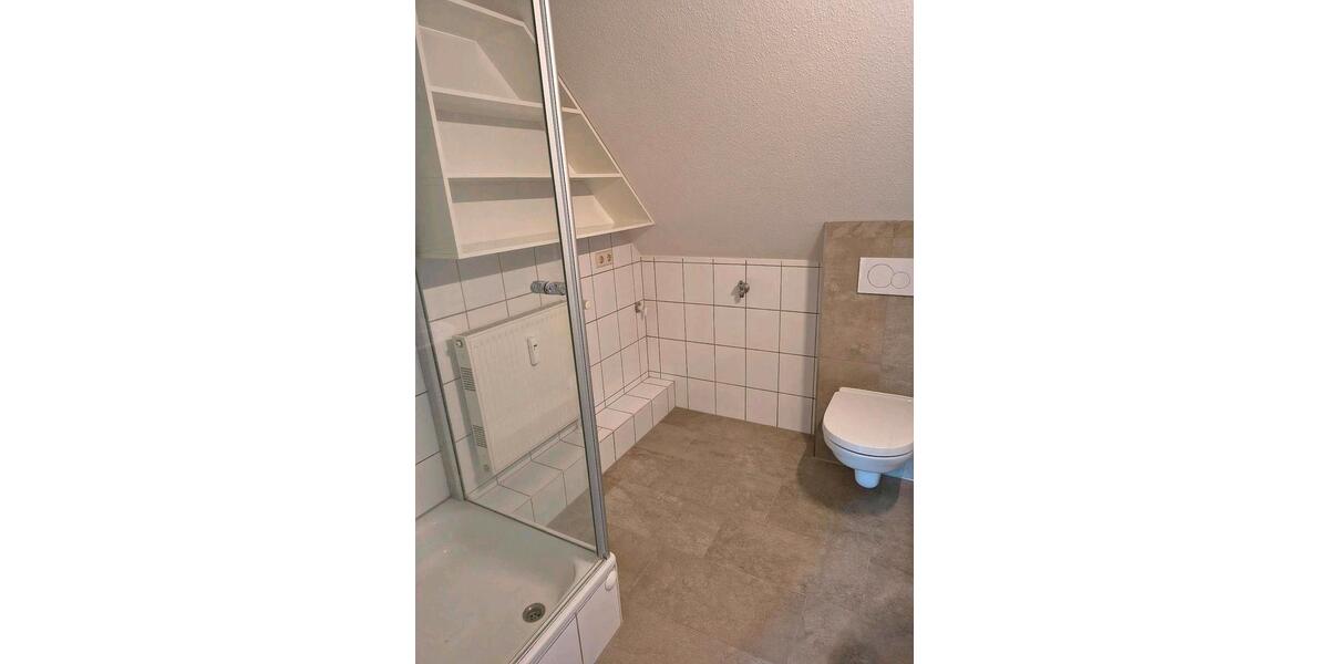 Dachgeschoßwohnung Schleswig - 2 Zimmer, 9 m&sup2;, 700&euro; | Angebot:26652140