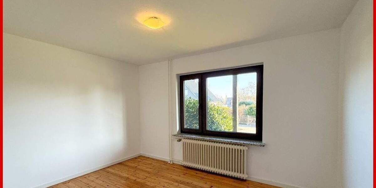 Einfamilienhaus Böklund - 4 Zimmer, 102 m&sup2;, 250.000&euro; | Angebot:25705500