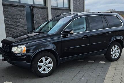 Volvo XC90 211.000 km 12.400 &euro; Mittelangeln 24986