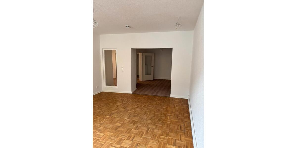 Etagenwohnung Schleswig - 2 Zimmer, 74 m&sup2;, 890&euro; | Angebot:26443422