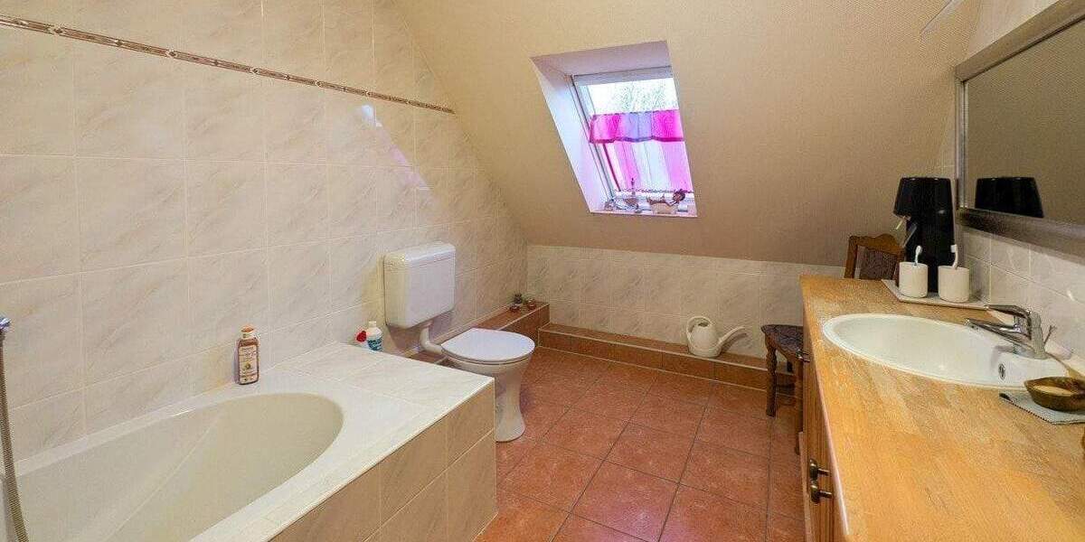 Mehrfamilienhaus, Wohnhaus Steinfeld - 9 Zimmer, 284 m&sup2;, 595.000&euro; | Angebot:25670609