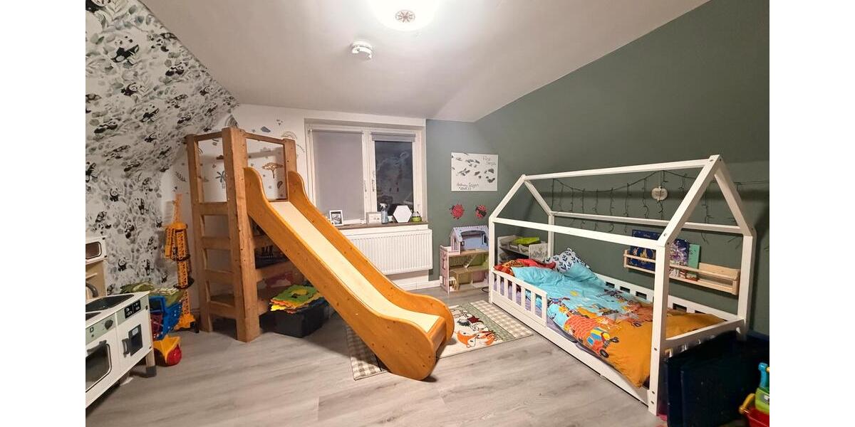 Etagenwohnung Schleswig - 3 Zimmer, 90 m&sup2;, 1.100&euro; | Angebot:25811756
