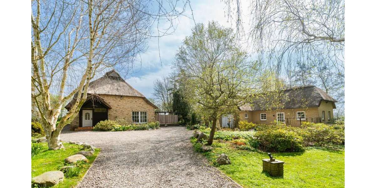 Einfamilienhaus Brodersby - 9 Zimmer, 275 m&sup2;, 780.000&euro; | Angebot:25613809