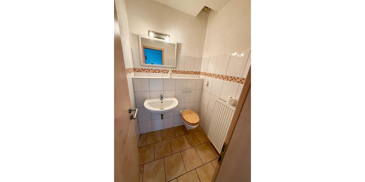 Einfamilienhaus Schleswig - 7 Zimmer, 120 m&sup2;, 1.800&euro; | Angebot:26004435