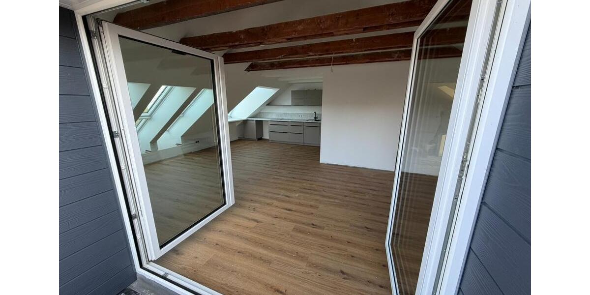Dachgeschoßwohnung Fahrdorf - 3 Zimmer, 92 m&sup2;, 1.600&euro; | Angebot:25931741