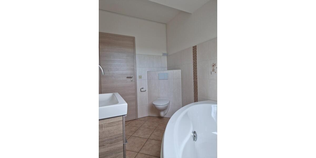 Einfamilienhaus Kropp - 5 Zimmer, 140 m&sup2;, 1.950&euro; | Angebot:25765847