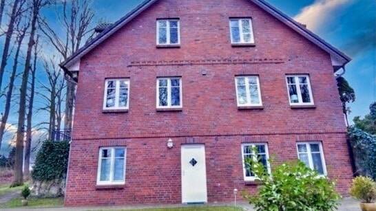 Einfamilienhaus Owschlag - 8 Zimmer, 320 m&sup2;, 1.750.000&euro; | Angebot:25968357