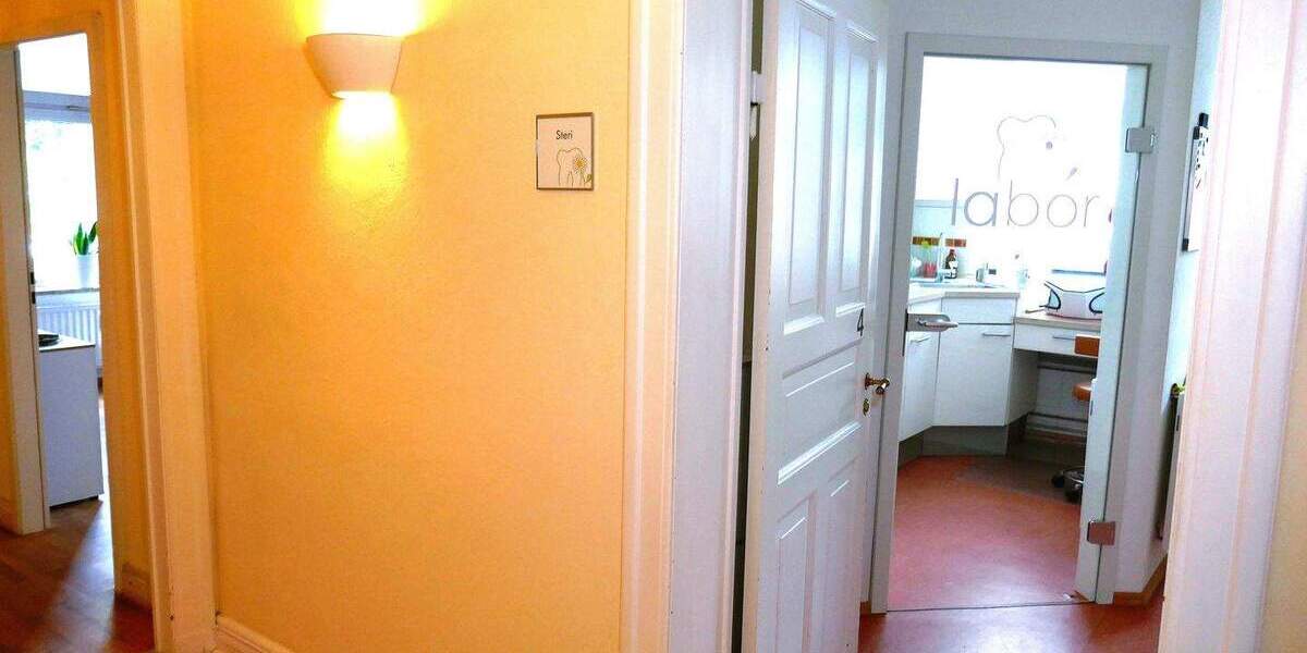 Gewerbeobjekt Rendsburg - 8 Zimmer, 160 m&sup2;, 229.000&euro; | Angebot:25779951