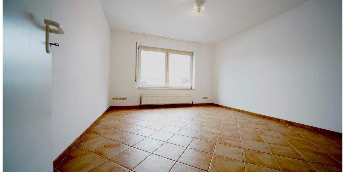 Mehrfamilienhaus, Wohnhaus Großwaabs Großwaabs - 8 Zimmer, 235 m&sup2;, 469.000&euro; | Angebot:25700576