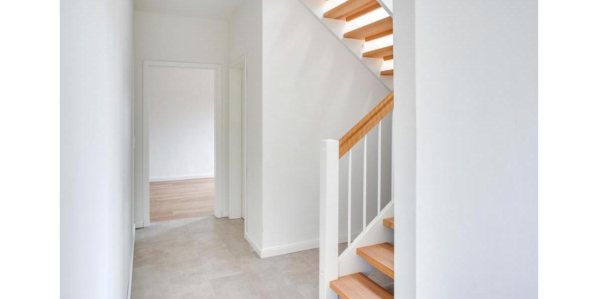 Reihenhaus Rieseby - 6 Zimmer, 200 m&sup2;, 2.300&euro; | Angebot:26230275