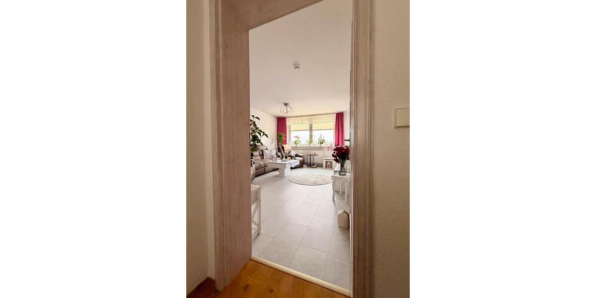 Etagenwohnung Borgstedt - 3 Zimmer, 80 m&sup2;, 1.080&euro; | Angebot:25271917