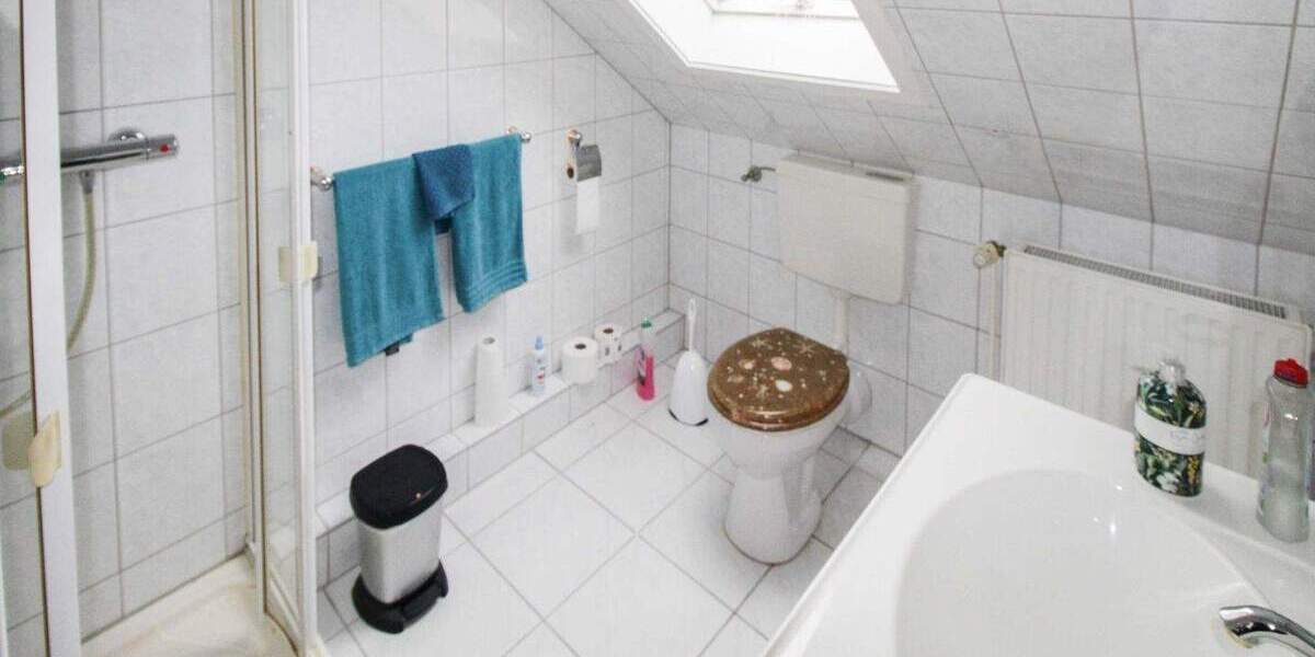 Einfamilienhaus Stolk - 6 Zimmer, 183 m&sup2;, 419.000&euro; | Angebot:25775492