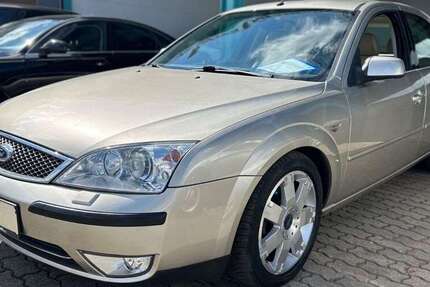 Ford Mondeo 212.999 km 1.480 &euro; Rendsburg 24768