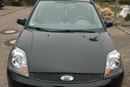 Ford Fiesta 135.000 km 5.300 &euro; Tarp 24963