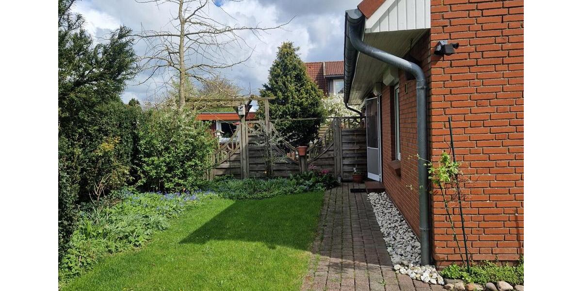 Doppelhaushälfte Tarp - 3 Zimmer, 122 m&sup2;, 1.250&euro; | Angebot:25866572