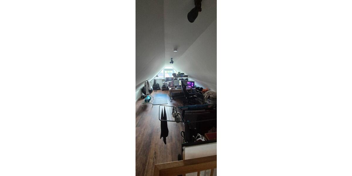 Dachgeschoßwohnung Oeversee - 3 Zimmer, 87 m&sup2;, 980&euro; | Angebot:26478295