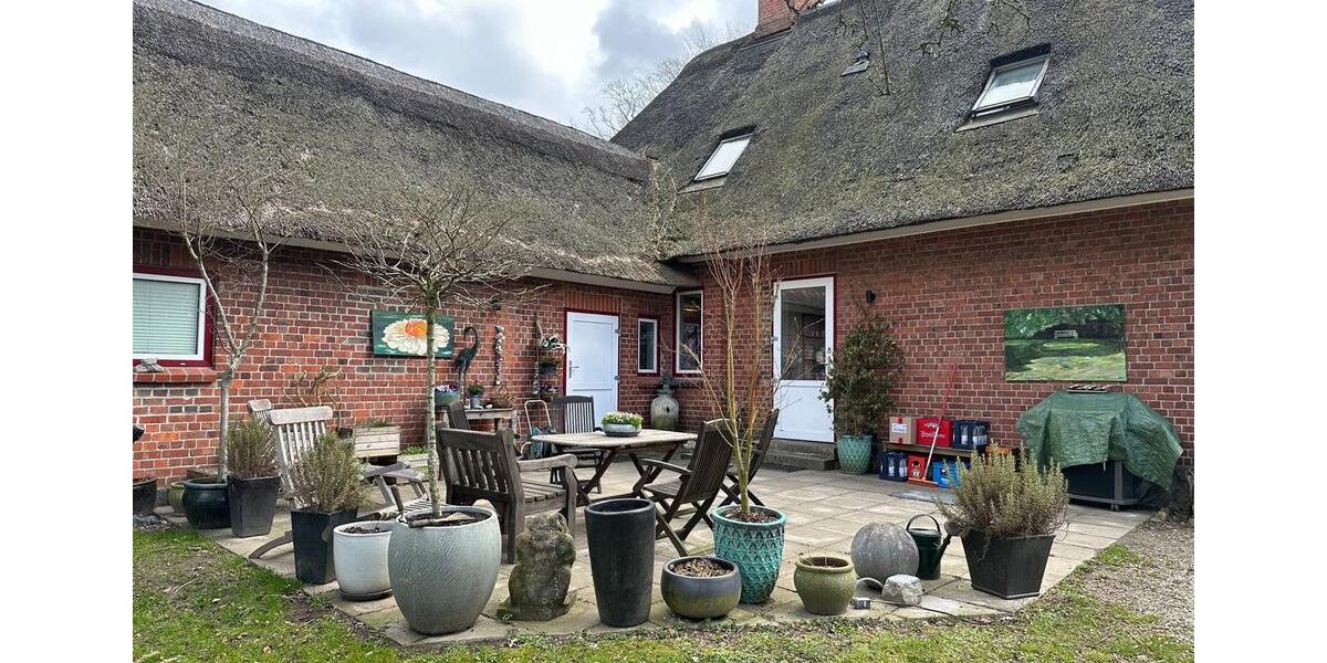 Einfamilienhaus Barkelsby - 7 Zimmer, 215 m&sup2;, 2.150&euro; | Angebot:25976841