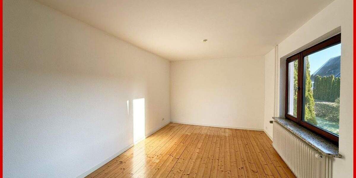 Einfamilienhaus Böklund - 4 Zimmer, 102 m&sup2;, 250.000&euro; | Angebot:25705500