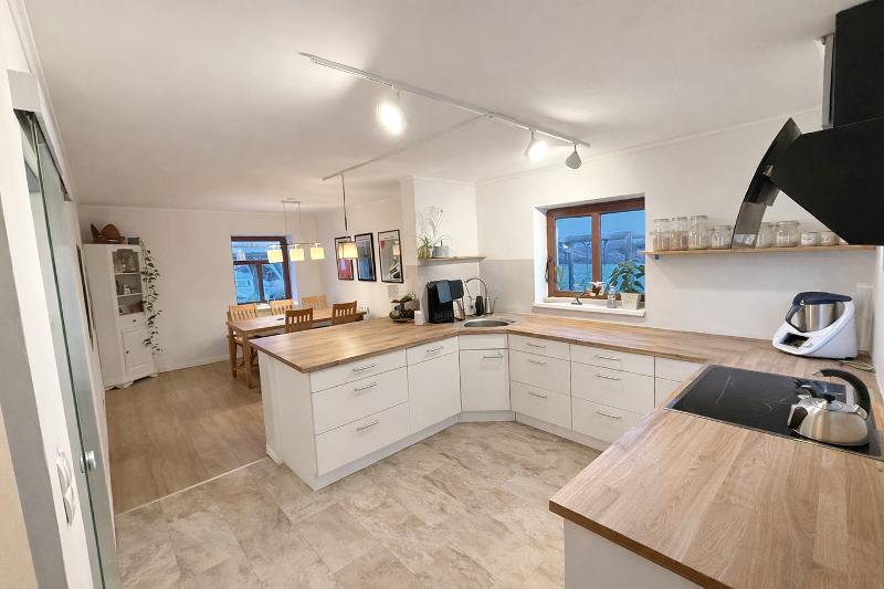 Modernisiertes Familienhaus mit viel Platz zum Leben und moderner Energietechnik - Einfamilienhaus Damendorf | Angebot:25381226