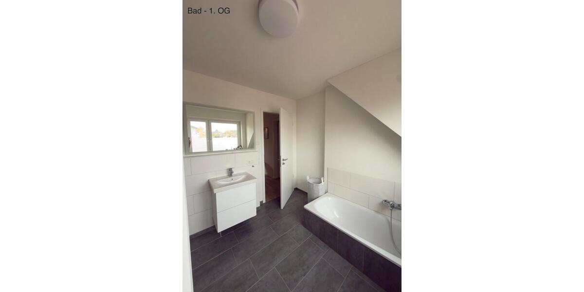 Doppelhaushälfte Rieseby - 4 Zimmer, 135 m&sup2;, 1.750&euro; | Angebot:25933685