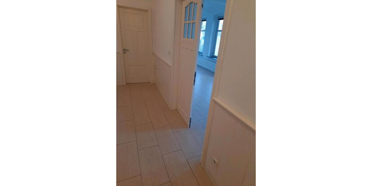 Erdgeschoßwohnung Winnert - 3 Zimmer, 95 m&sup2;, 670&euro; | Angebot:25772739