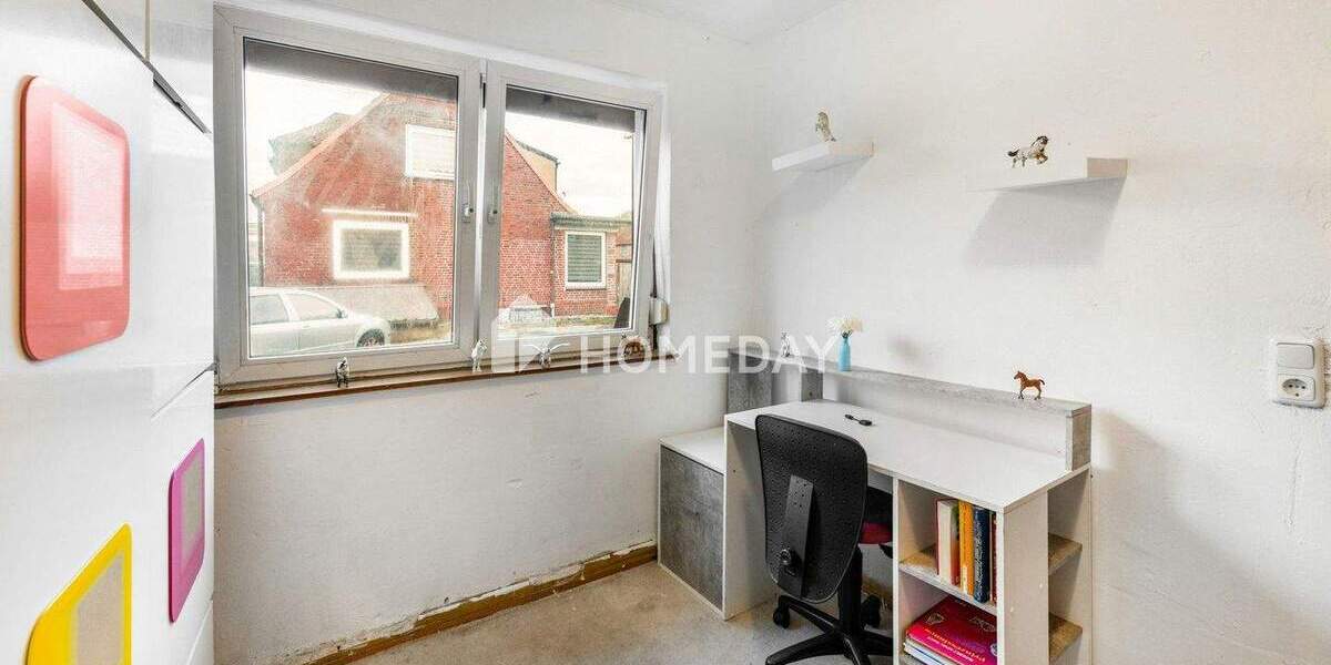 Doppelhaushälfte Büdelsdorf - 5 Zimmer, 78 m&sup2;, 150.000&euro; | Angebot:25737476