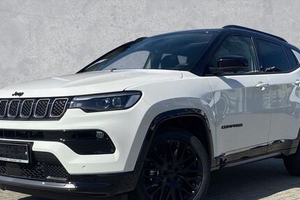 Jeep Compass 67.040 km 22.938 &euro; Gettorf / Kiel 24214