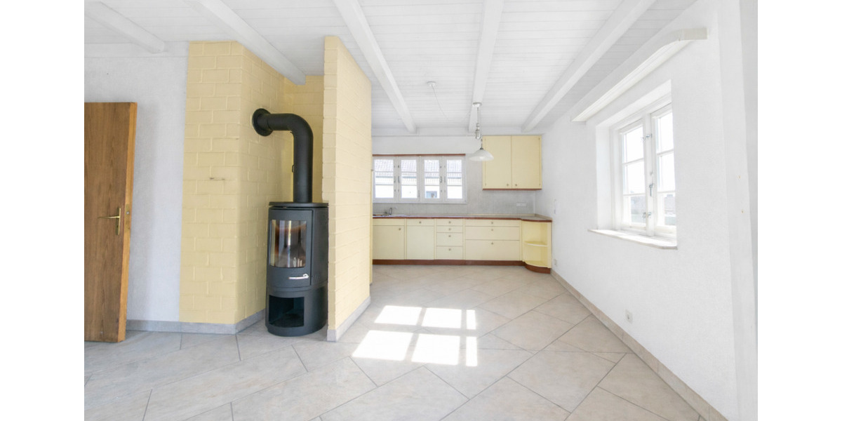 Einfamilienhaus Dörphof - 8 Zimmer, 163 m&sup2;, 1.750&euro; | Angebot:25320800