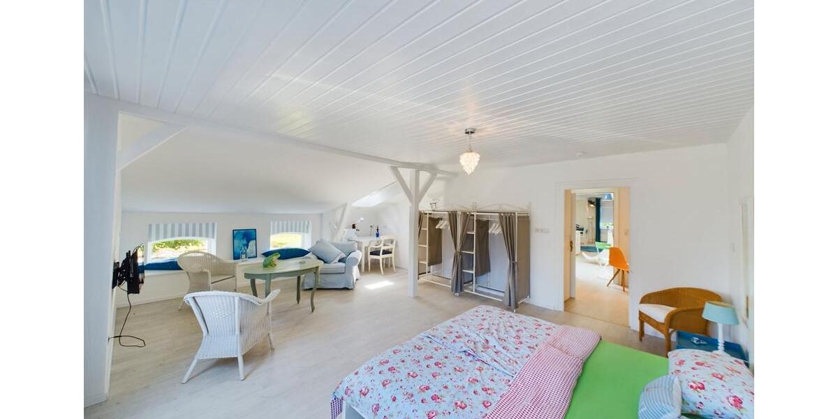 Einfamilienhaus Süderbrarup - 10 Zimmer, 471 m&sup2;, 740.000&euro; | Angebot:26484026