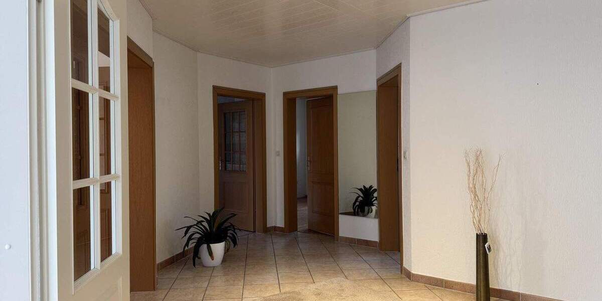 Einfamilienhaus Tarp - 8 Zimmer, 293 m&sup2;, 550.000&euro; | Angebot:25706569