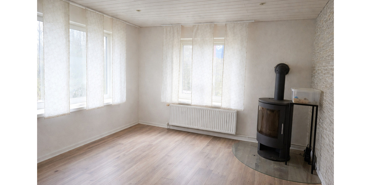 Einfamilienhaus Schülldorf - 6.5 Zimmer, 120 m&sup2;, 270.000&euro; | Angebot:25052403