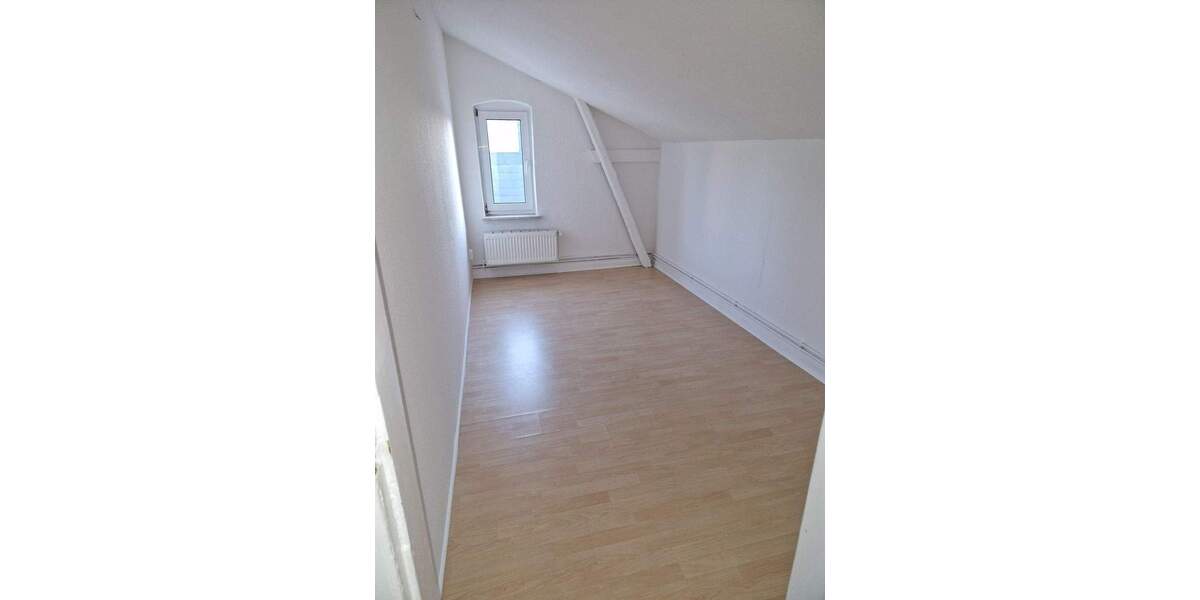 Etagenwohnung Büdelsdorf - 3 Zimmer, 110 m&sup2;, 625&euro; | Angebot:25700043