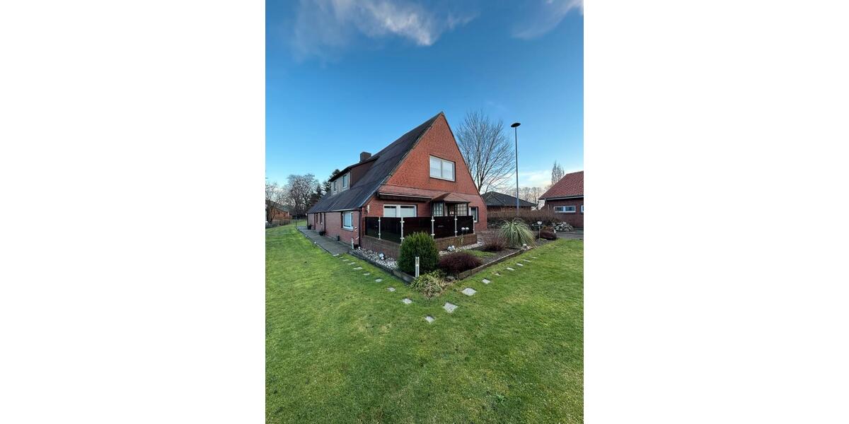 Einfamilienhaus Alt Duvenstedt - 11 Zimmer, 260 m&sup2;, 330.000&euro; | Angebot:26495205