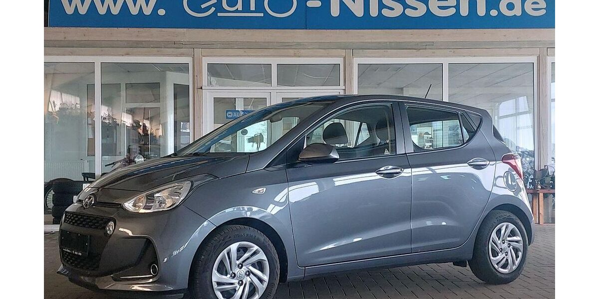 Hyundai i10 44.481 km 12.950 &euro; Steinbergkirche 24972