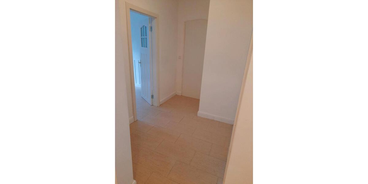 Erdgeschoßwohnung Winnert - 3 Zimmer, 95 m&sup2;, 670&euro; | Angebot:25772739