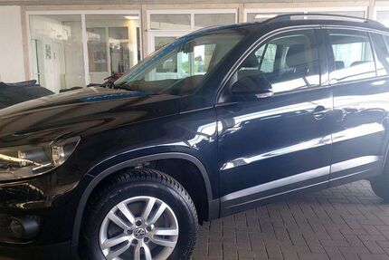 VW Tiguan 192.325 km 7.850 &euro; Steinbergkirche 24972