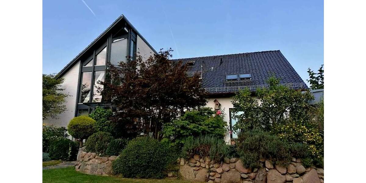 Einfamilienhaus Güby - 9 Zimmer, 315 m&sup2;, 650.000&euro; | Angebot:25977917