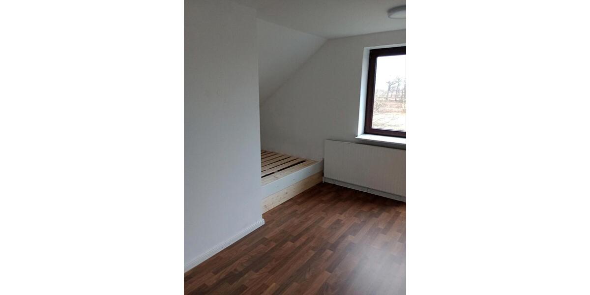 Dachgeschoßwohnung Meggerdorf - 3 Zimmer, 75 m&sup2;, 600&euro; | Angebot:25296288